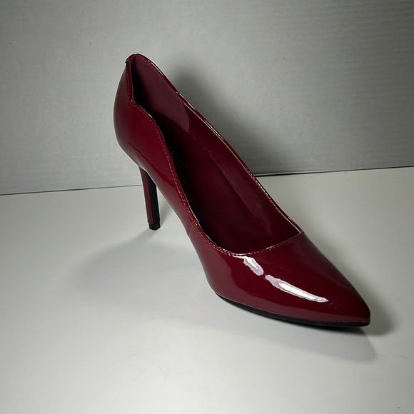 Marc Fisher DILITE PUMP - Picture 1 of 5